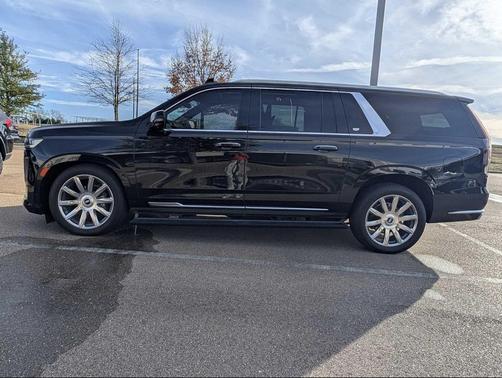 2023 Cadillac Escalade ESV Premium Luxury Platinum