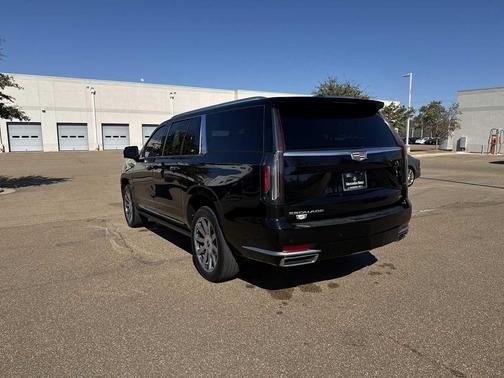 2023 Cadillac Escalade ESV Premium Luxury Platinum
