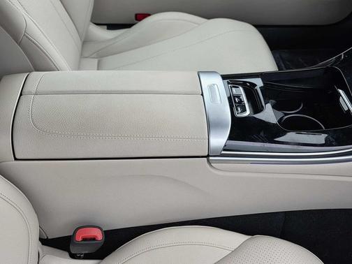 2025 Mercedes-Benz CLE 300 4MATIC Cabriolet