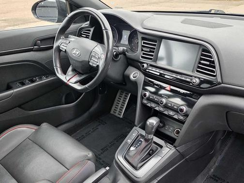 2020 Hyundai ELANTRA Sport