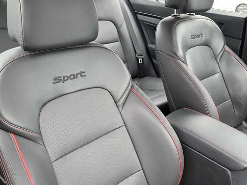 2020 Hyundai ELANTRA Sport