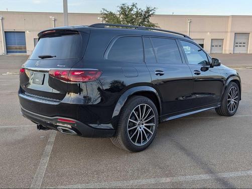2025 Mercedes-Benz GLS 450 4MATIC