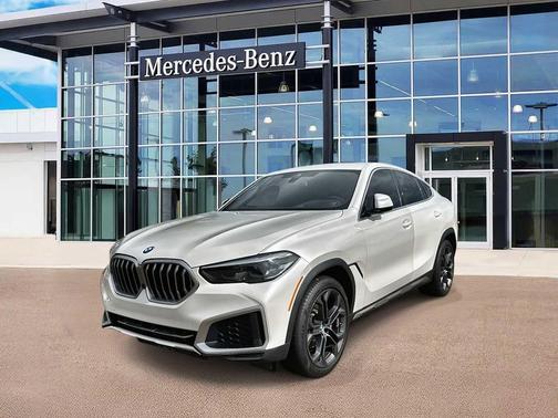 Mineral White Metallic 2023 BMW X6 xDrive40i