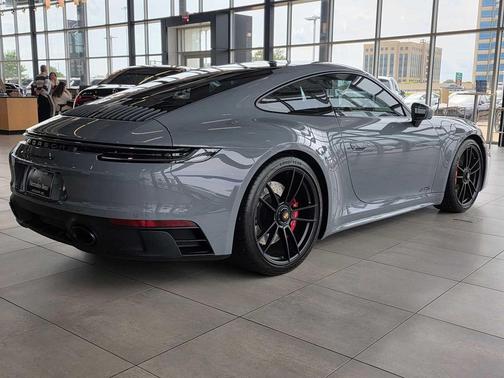 2023 Porsche 911 Carrera GTS