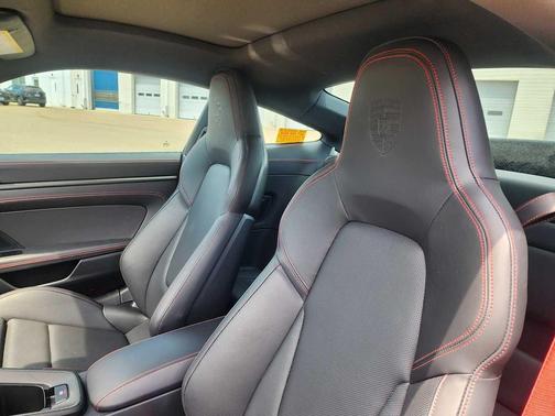 2023 Porsche 911 Carrera GTS