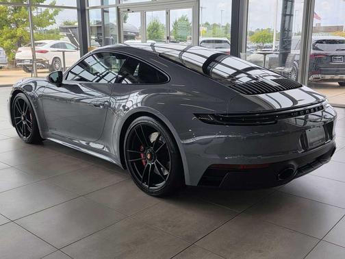 2023 Porsche 911 Carrera GTS