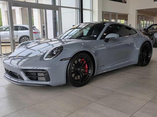 2023 Porsche 911 Carrera GTS