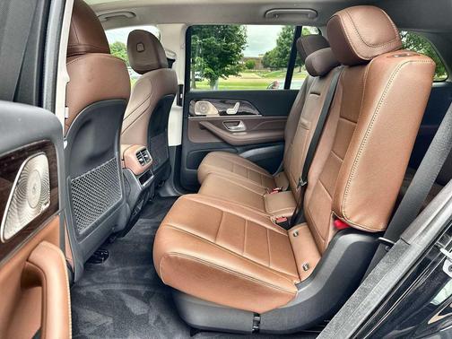 Black 2024 Mercedes-Benz GLS 450 4MATIC