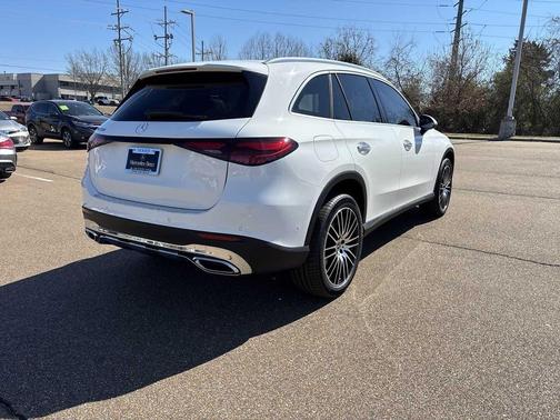Polar White 2026 Mercedes-Benz GLC 300 Base