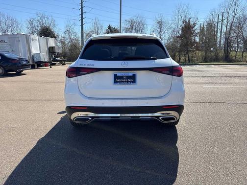 Polar White 2026 Mercedes-Benz GLC 300 Base