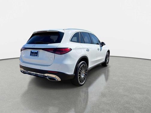 Polar White 2026 Mercedes-Benz GLC 300 Base