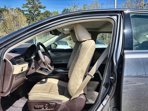 2018 Lexus ES 350 Base