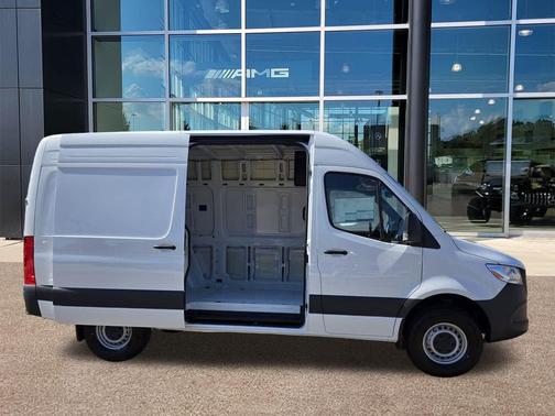 2026 Mercedes-Benz Sprinter 2500 Standard Roof