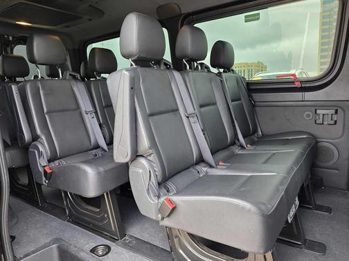 2020 Mercedes-Benz Sprinter 1500 Standard Roof I4