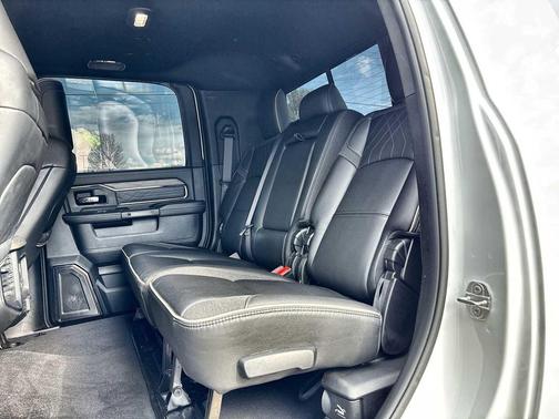 2025 RAM 2500 Limited Mega Cab 4x4 6'4' Box