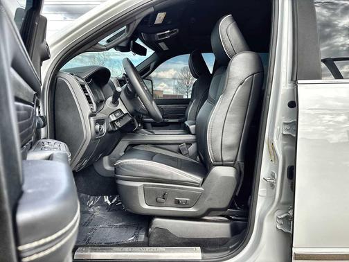 2025 RAM 2500 Limited Mega Cab 4x4 6'4' Box