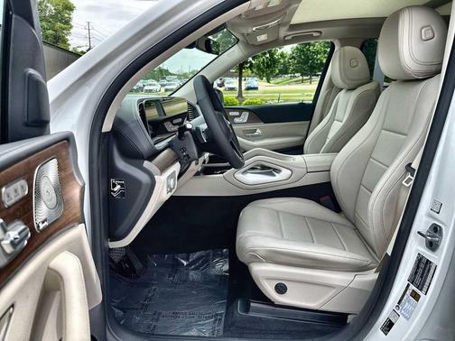 Polar White 2026 Mercedes-Benz GLE 450 4MATIC