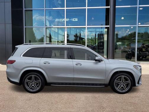 2025 Mercedes-Benz GLS 450 4MATIC
