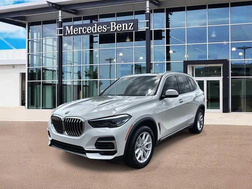 Alpine White 2023 BMW X5 xDrive40i