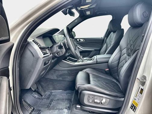 Alpine White 2023 BMW X5 xDrive40i