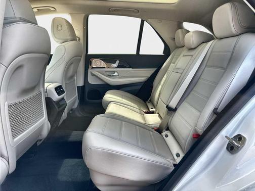 Polar White 2026 Mercedes-Benz GLE 450 4MATIC