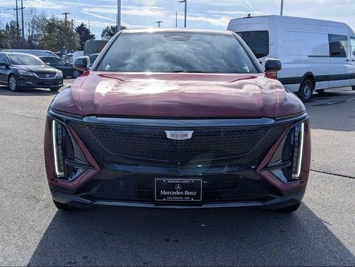 2024 Cadillac LYRIQ Sport