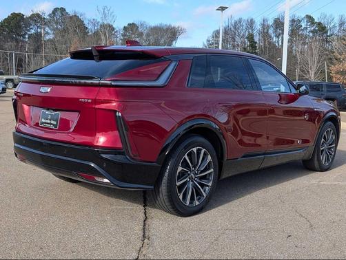 2024 Cadillac LYRIQ Sport