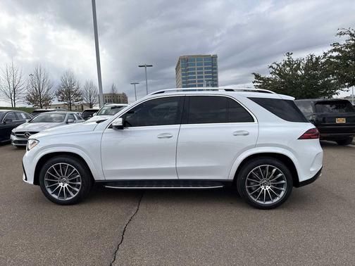 MANUFAKTUR Moonlight White Metallic 2026 Mercedes-Benz GLE 350 Base
