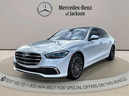 MANUFAKTUR Moonlight White Metallic 2026 Mercedes-Benz S-Class 4MATIC