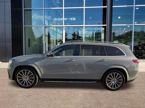 2025 Mercedes-Benz GLS 450 4MATIC