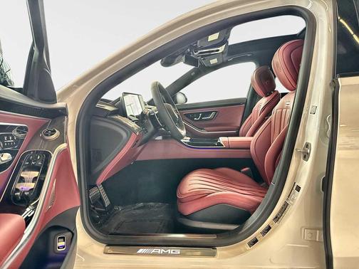 MANUFAKTUR Moonlight White Metallic 2026 Mercedes-Benz AMG S 63 E 4MATIC