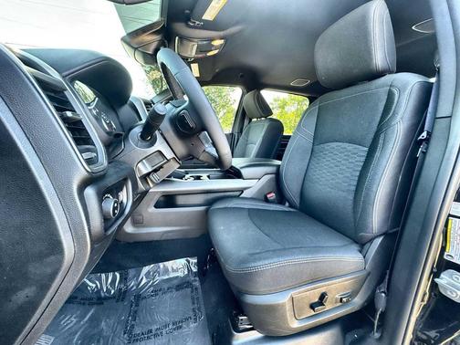 2025 RAM 2500 Big Horn Crew Cab 4x4 6'4' Box