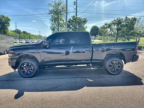 2025 RAM 2500 Big Horn Crew Cab 4x4 6'4' Box