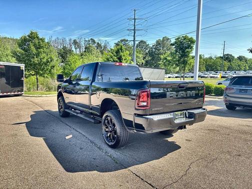 2025 RAM 2500 Big Horn Crew Cab 4x4 6'4' Box