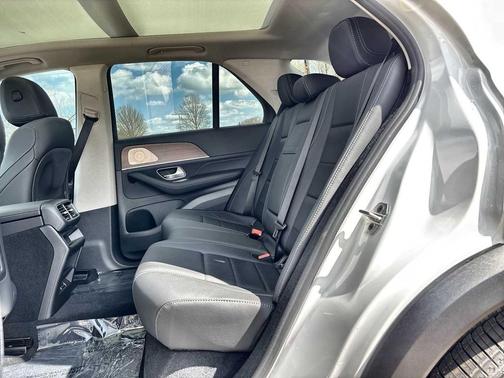 Polar White 2026 Mercedes-Benz GLE 350 Base