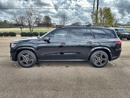 2025 Mercedes-Benz GLS 450 4MATIC