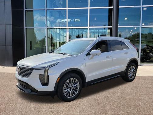 2025 Cadillac XT4 Premium Luxury