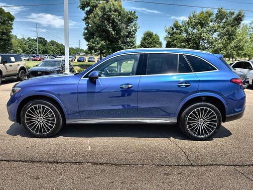 Starling Blue Metallic 2026 Mercedes-Benz GLC 300 4MATIC