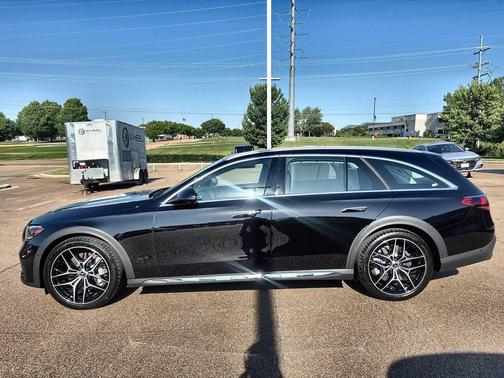 Obsidian Black Metallic 2026 Mercedes-Benz E-Class E 450 4MATIC All-Terrain