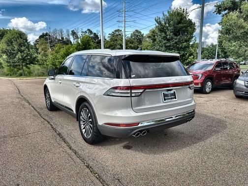 CERAMIC PEARL MET 3C 2023 Lincoln Aviator Reserve