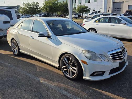 2010 Mercedes-Benz E-Class 4dr Sdn RWD