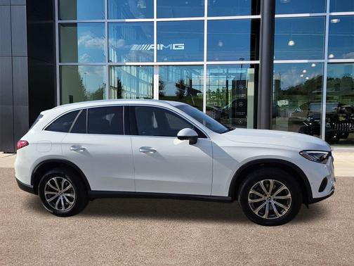 2025 Mercedes-Benz GLC 300 4MATIC