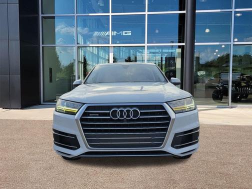 2019 Audi Q7 45 Premium Plus