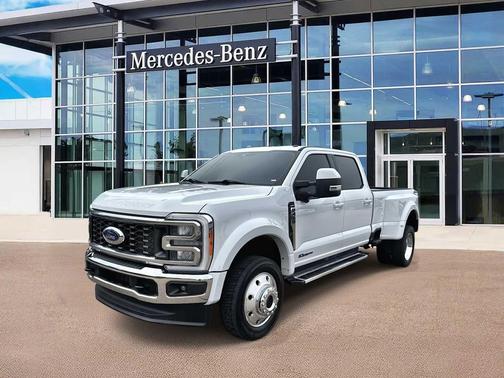 OXFORD WHITE 2023 Ford F-450 Lariat