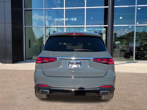 2026 Mercedes-Benz GLS 450 4MATIC