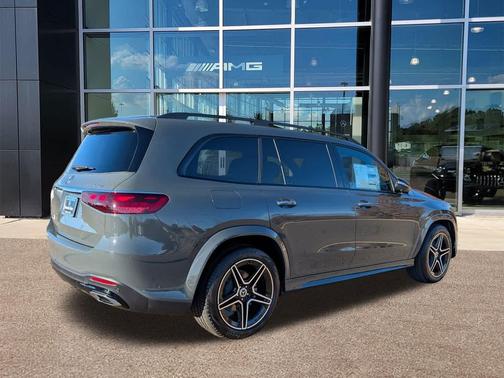 2026 Mercedes-Benz GLS 450 4MATIC