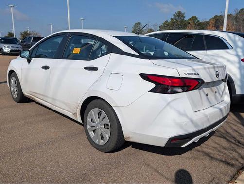 2021 Nissan Versa 1.6 S