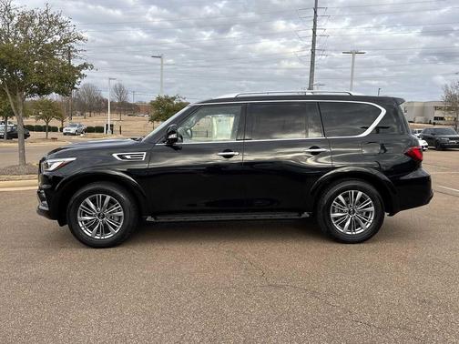 2022 INFINITI QX80 Luxe