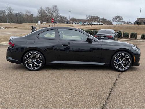 2025 BMW M240 i xDrive