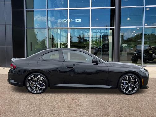 2025 BMW M240 i xDrive